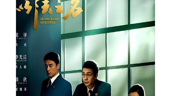 谭松韵董晴十年暗助姐妹情深文娱圈真友情