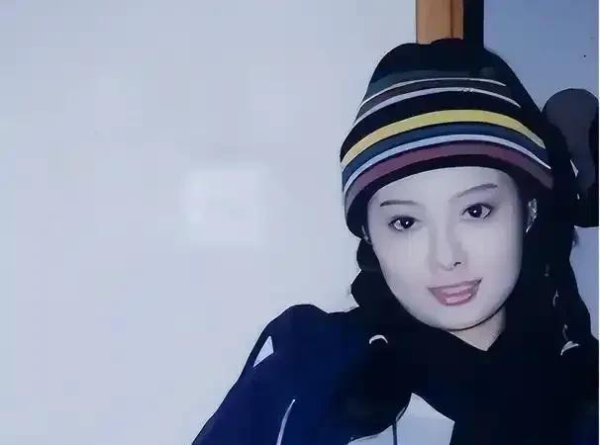 新晋综艺爆款激发审好意思大盘问，明星阐扬为何议论不一？